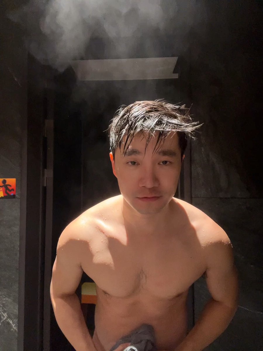 愛露出肌肉的旭旭 tweet media
