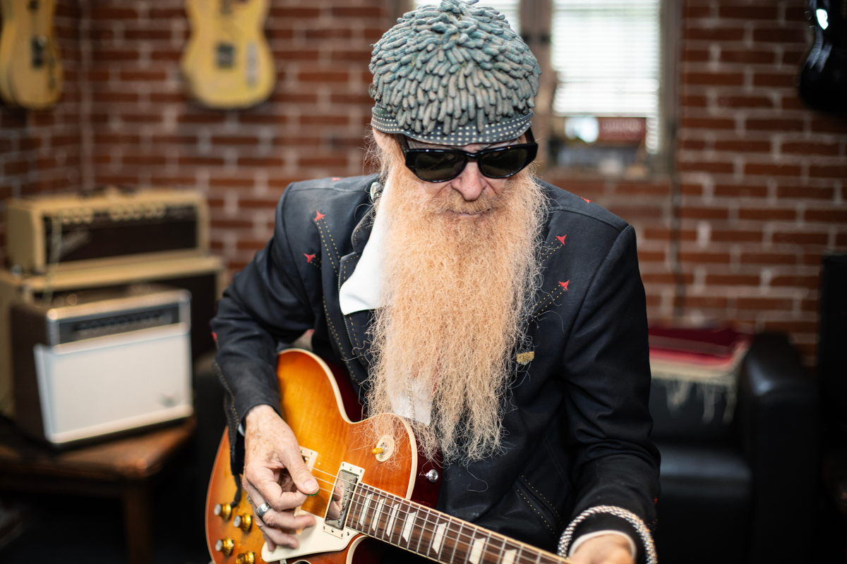 Happy birthday to <a href="/BillyFGibbons/">Billy F Gibbons</a>! We’re proud to have Billy as one of our signature artists and have worked with him to develop a family of signature pickups. Learn more about Billy and his pickups here: hubs.la/Q03Ym1xr0

#SeymourDuncan