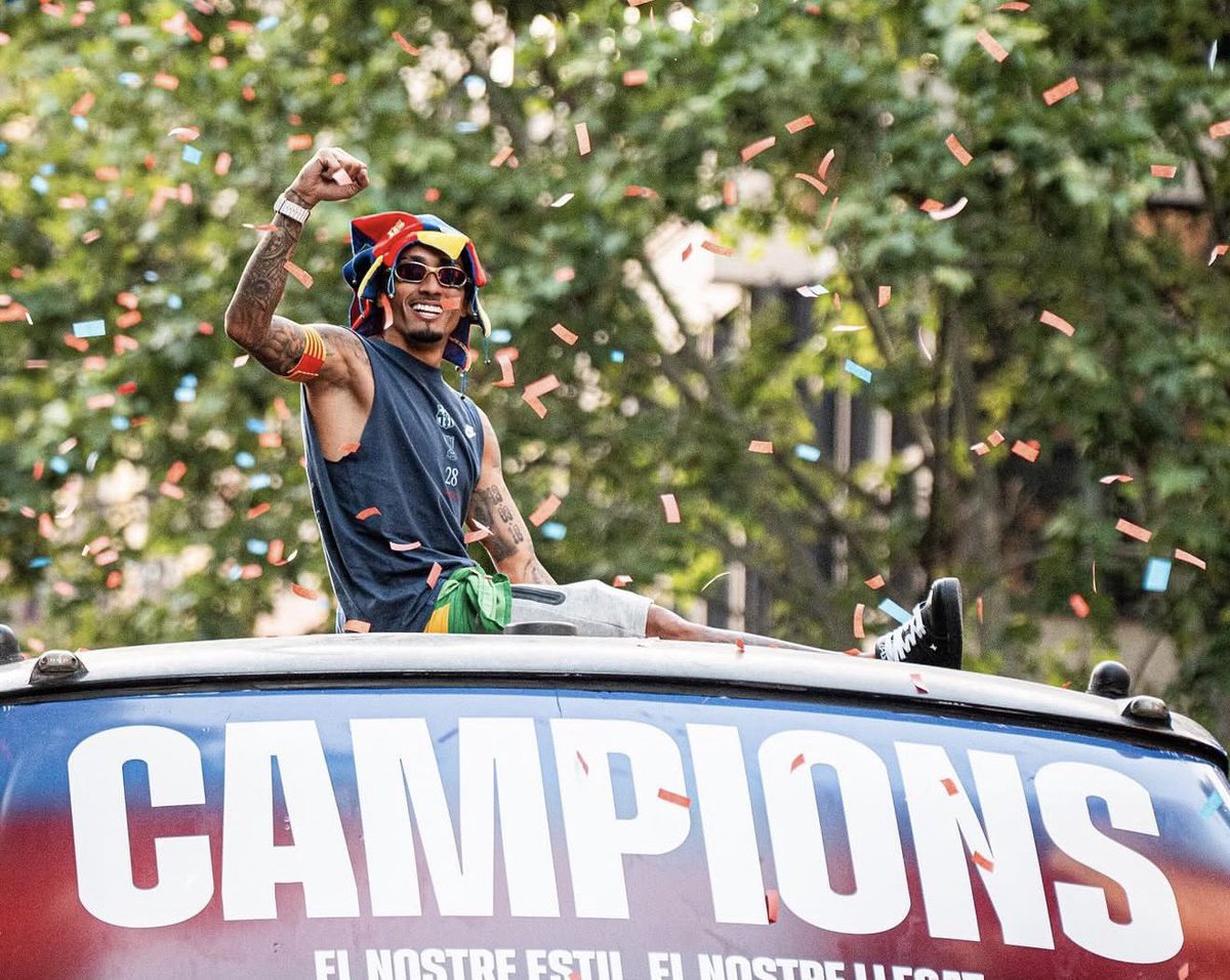 34 goles 
26 Asistencia 
Liga, Copa y supercopa 
Máximo goleador de Champions 
Mejor jugador de LaLiga 
Jugador de momentos importantes 

No te preocupes Rapha, nosotros si te reconocemos