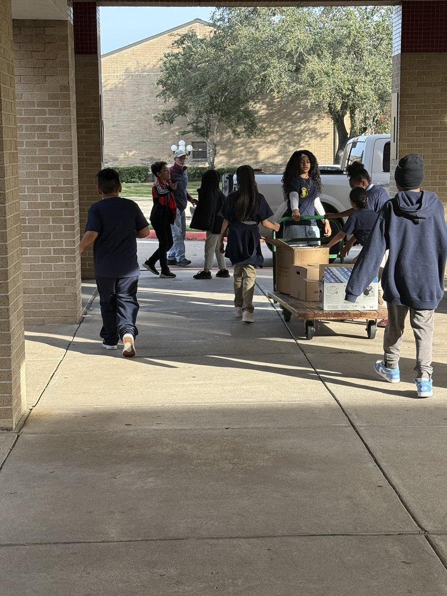 Ms. Castellon M.Ed. tweet media