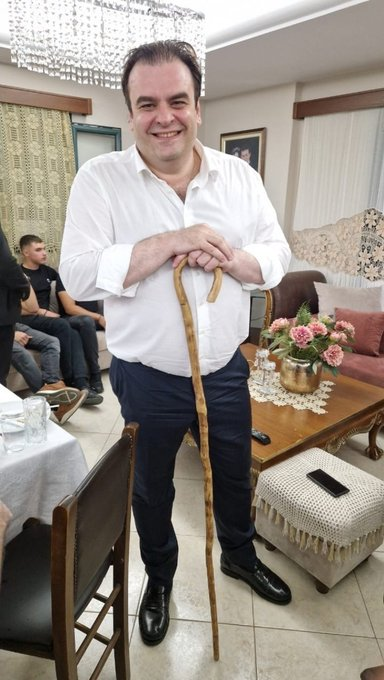 orbelin21's tweet photo. Γιουρογκρουπ στο σπιτι του φραππε https://t.co/DJG2AfwOsT