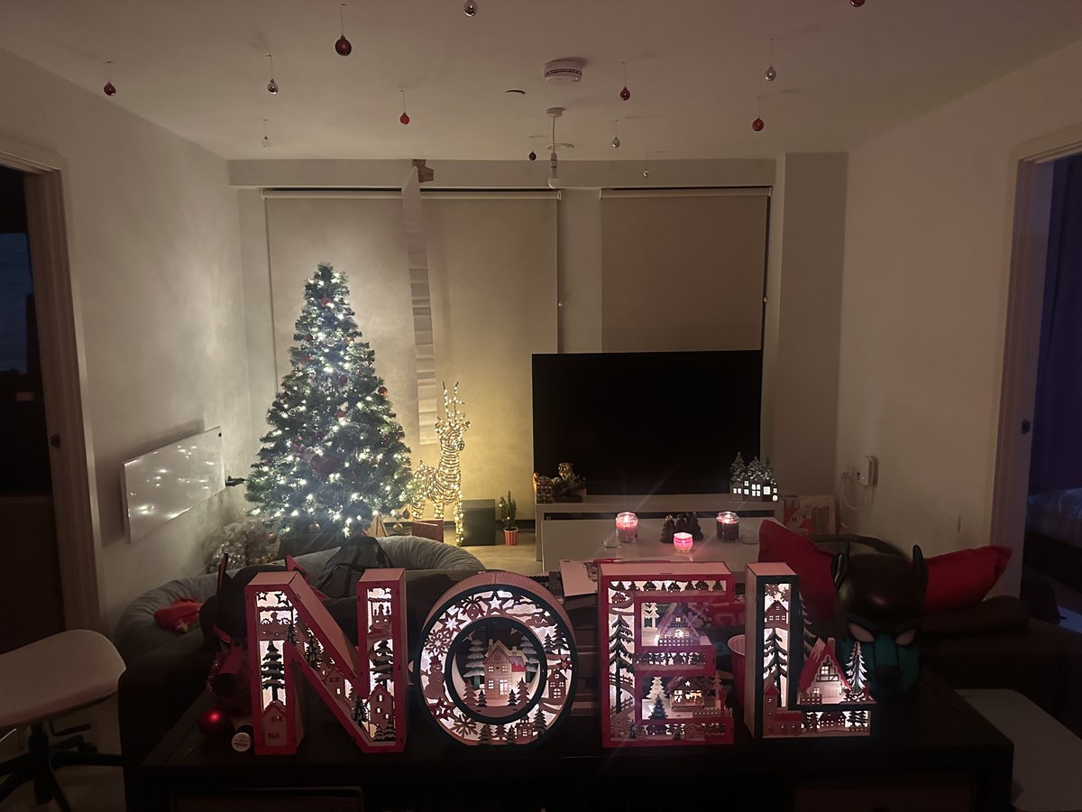 Axel 🔜 🎄🎄🎄🎄🎄 tweet media