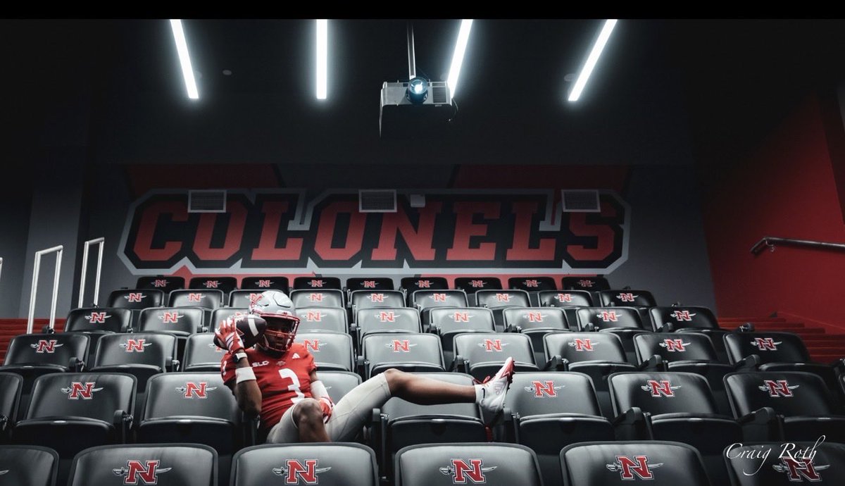 lockemup25k's tweet image. DBs built different 😤📸
Official visit at @Nicholls_FB 
#DB #CollegeFootball #NextLevel