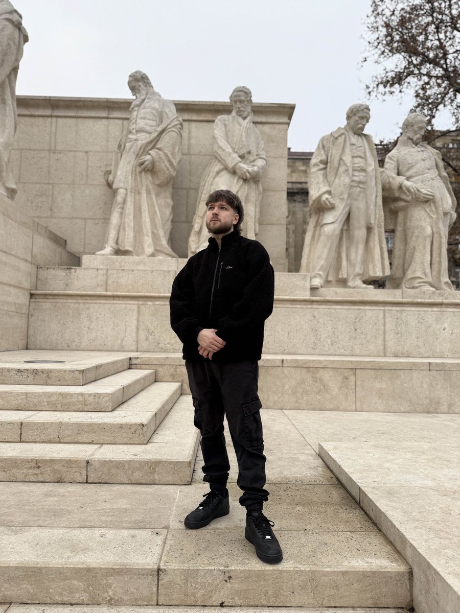 George Web ❼ tweet media