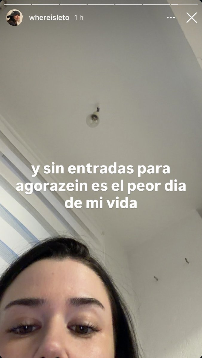 rua_jon's tweet image. feliz día, supongo