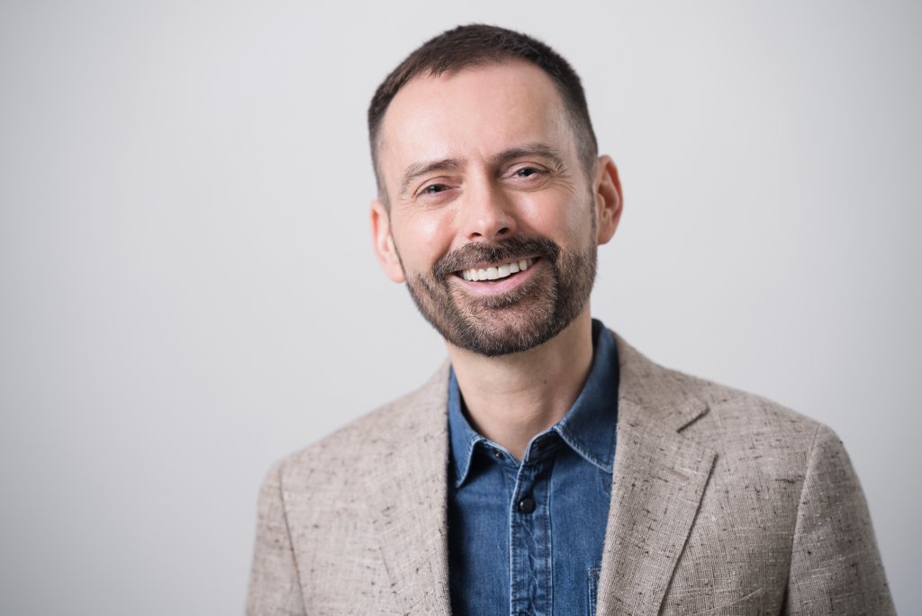 .<a href="/lovecreategrow/">Hans Schumann - Life Coach London</a>, discusses his book in our podcast episode, describing its aim in helping executives either reengage or explore career alternatives - bit.ly/hansschumann