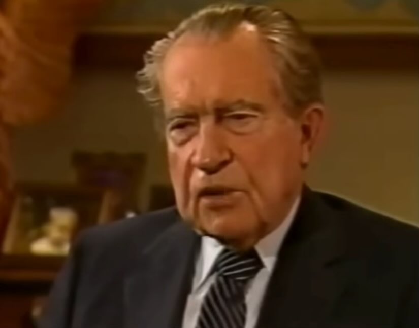 dantemust_die's tweet image. richard nixon has spamtons puppet jaw