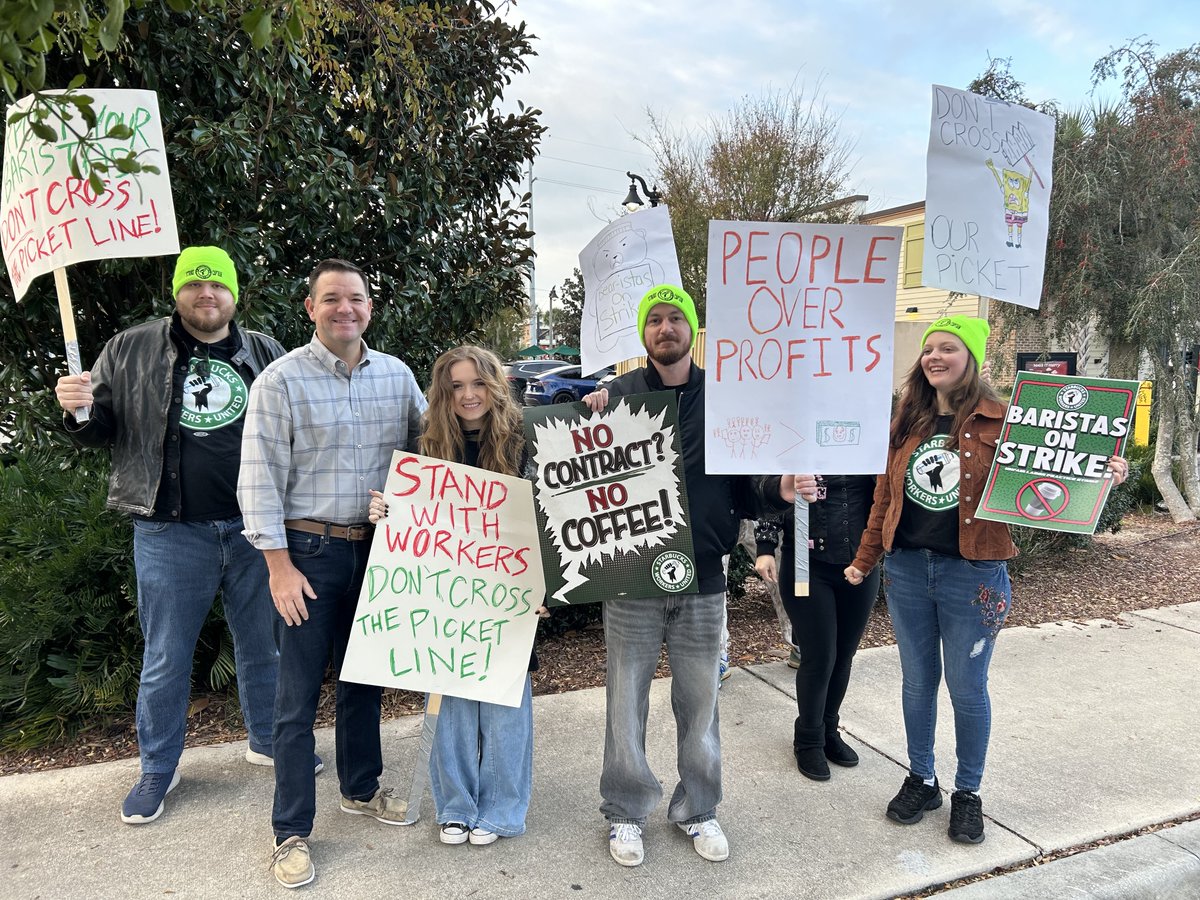 When a company does well, every hard-working employee should benefit — especially when the CEO made close to $100 million last year.

It was great to chat with Starbucks union workers in Oviedo yesterday, as they fight for a fair contract and reliable health coverage.