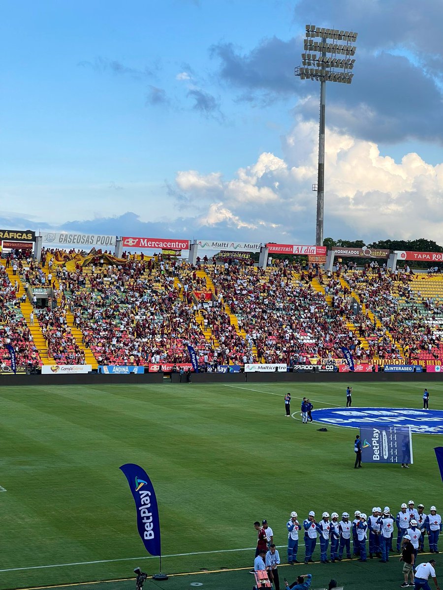 🚨 ASÍ SALEN A LA CANCHA

🐷 Tolima 🟤🟡

C. Fiermarin 
Y. Hurtado – M. Torres – A. Angulo – S.Velásquez
J. Nieto – B. Rovira
J. González – K.Pérez – M. González
G.Lencina

🦈 Junior ⚪️🔴⚪️

Silveira
Guerrero – Monzón – Peña – Suárez
Rivas – D.Moreno
Enamorado – Chará –