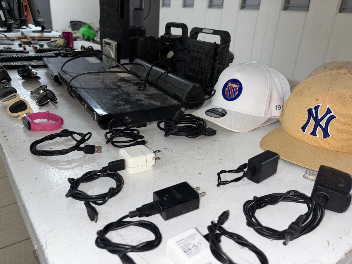 El secretario de <a href="/SSeguridadJal/">Secretaría de Seguridad Jalisco</a> Juan Pablo Hernández González, anunció que reforzarán la seguridad y los protocolos al interior del Ceinjure Puerto Vallarta, luego de un operativo de revisión, una fuga registrada semanas atrás y un incendio que cobró la vida de dos personas