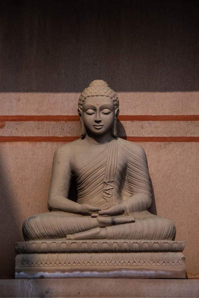 जितना अधिक आप शांत होंगे, 
उतना अधिक आप सुन सकेंगे।।

#नमोबुद्धाय_जयभीम #जयभीम