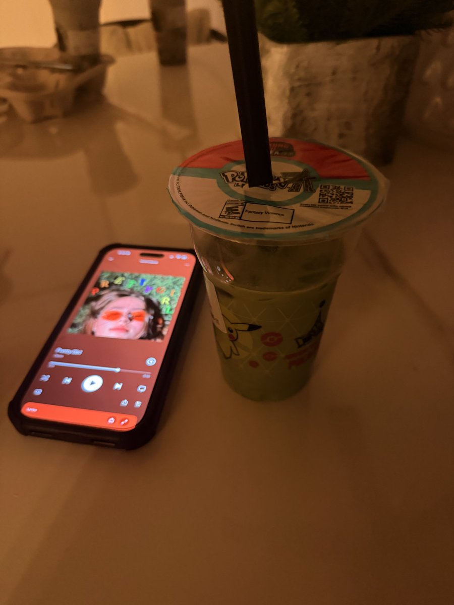 _Knighhtt's tweet image. I LOVE MATCHA AND CLAIRO 😛😛
