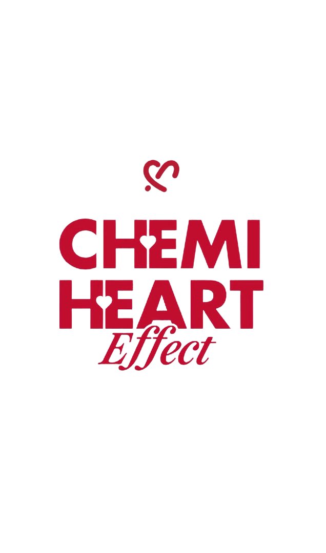 DZENlTA's tweet photo. What’s in your heart? ♥️ @romand_kr 

My makeup pouch has all the secrets, and a little key ring to carry your lippie on the go 💄💫

#romand #롬앤 #kbeauty https://t.co/i7GZtSBDOl