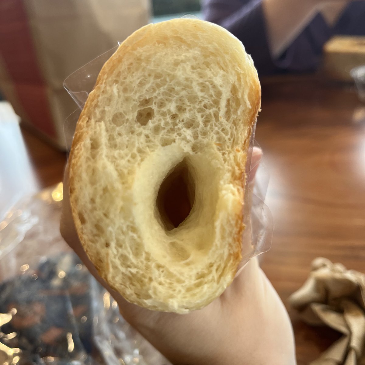 ChichiAi's tweet image. Got to try butter salt bread and it’s really friggen good