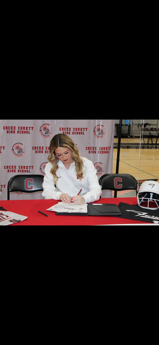 brookelynfaith2's tweet image. thank you @MCScotsSB not only for the opportunity to play 4 more years but for the lifelong friends and memories that will be created! this campus had all i was looking for and more, from an amazing coaching staff to a welcoming environment that felt like home #goscots