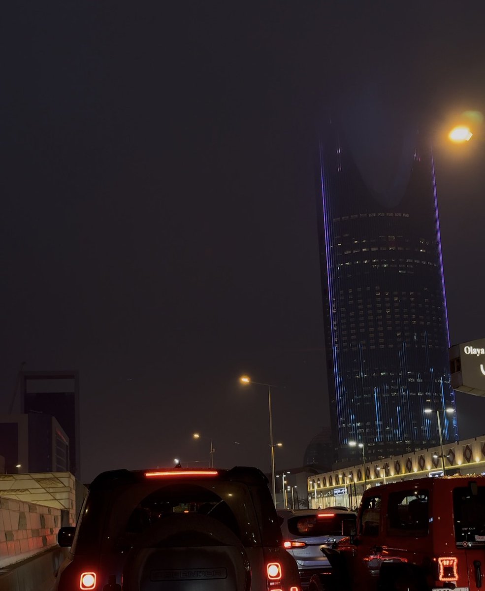 AlruuQii's tweet photo. 🤎🌃 https://t.co/mXVN81DXiv