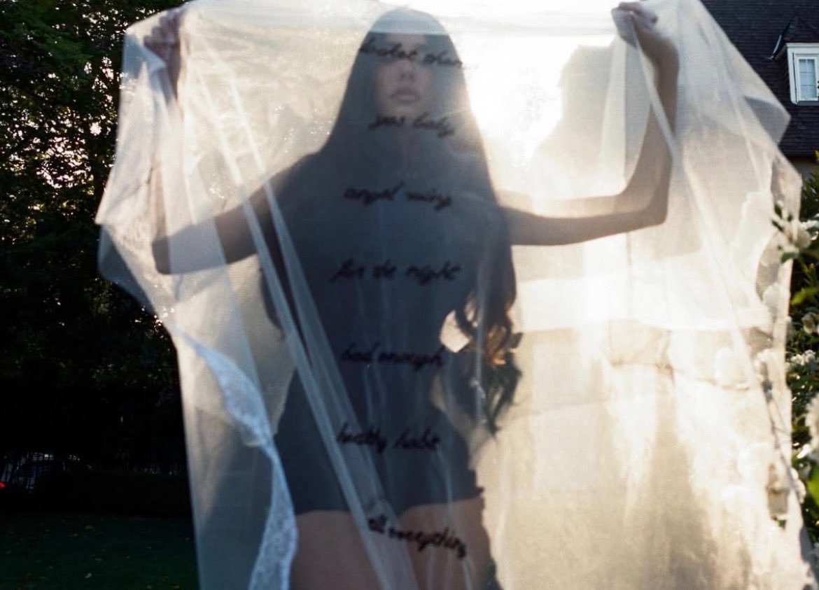 locketheme's tweet image. this madison beer is so angelic