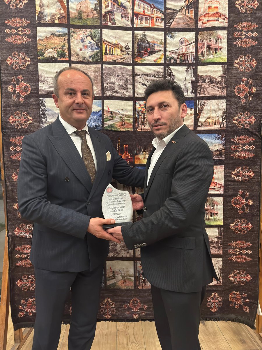 CBarosu's tweet photo. Çankırı İl Milli Eğitim Müdürü iken görev süresi sona eren Sn Muammer ÖZTÜRK için düzenlenen veda yemeğine Baromuzu temsilen Baro Başkanımız Av. Mustafa Deniz katılmıştır https://t.co/9WwuI7KDdU