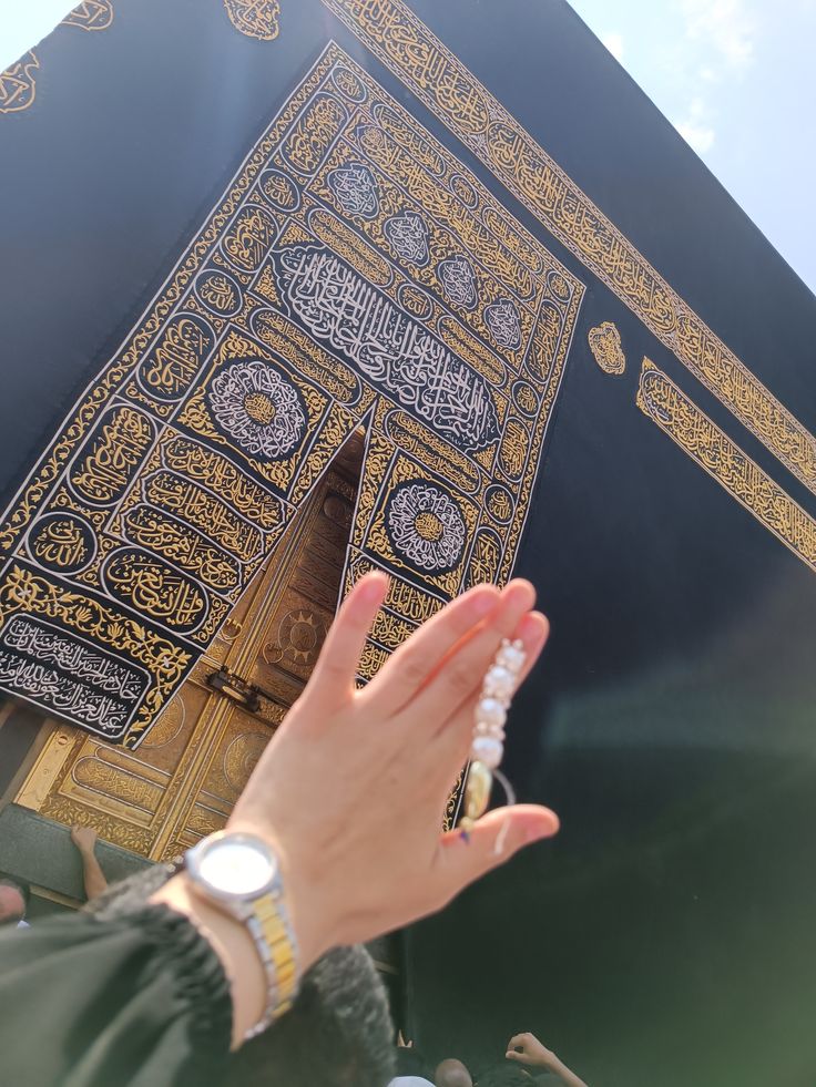 Bu bünye UMRE İSTİYOOOO UMREE........
🕋🥹