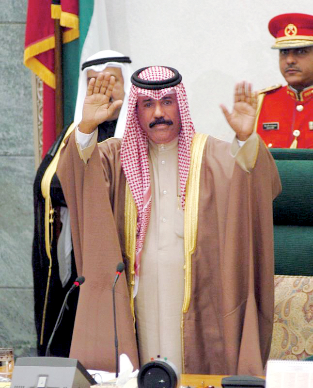 نواف الأحمد.. مسيرة زاخرة بالعطاء لرفعة البلاد. الكويت تستذكر مناقبه العطرة في الذكرى الثانية لوفاته 