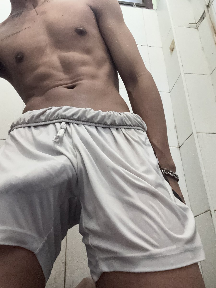 GOOGLE__2003's tweet photo. อาบน้ำกันครับ😜🥵🛁 https://t.co/b9tgGaxOuq