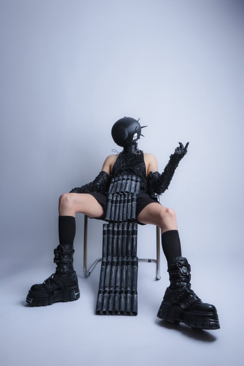 Reze 💥💣 tweet media