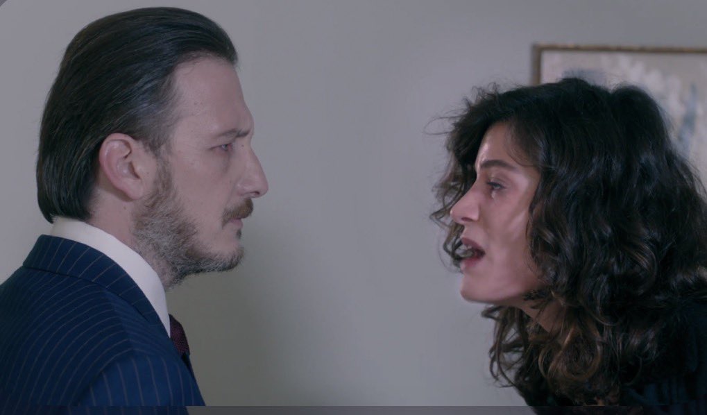 dayagiyedin's tweet photo. Bergüzar Korel assslaa diziye yakışmamış Berrak Tüzünataç’la Osman Sonant’ı koyacaktınız ki biz de hayvan gibi toksik ilişkiye doyacaktık https://t.co/Y7WeAsSCSX