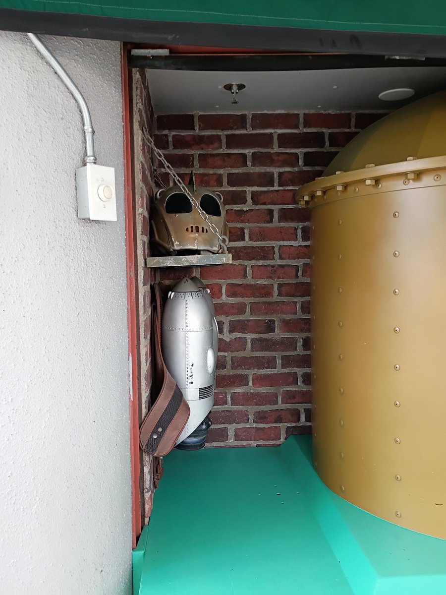 Forrest Bates tweet media