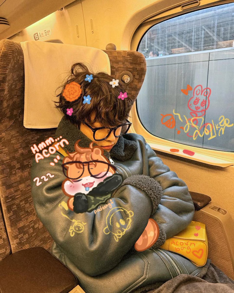 padeeny's tweet image. Dreaming of you(acorn)

#ATEEZ #ANITEEZ #HONGJOONG #JJOONGrami
#에이티즈 #애니티즈 #홍중 #쭝라미