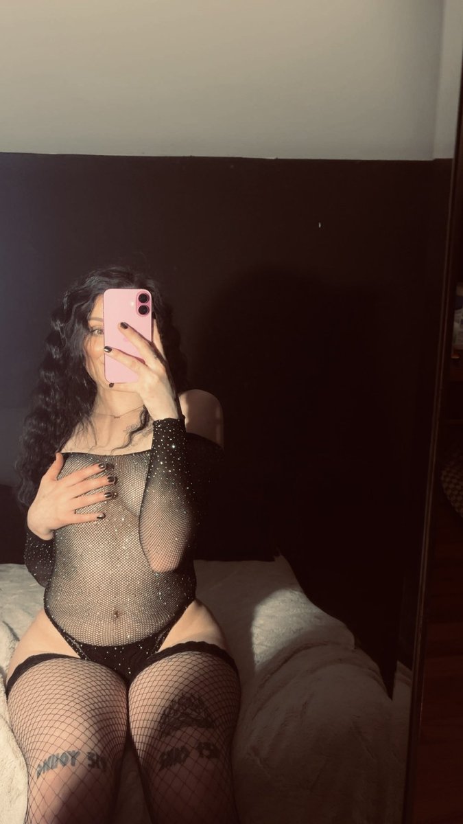 xbabyyjayx's tweet photo. I'm baaackkk so click the link it's 50% off LTO.😚
https://t.co/NxVqLsJ0OU https://t.co/9AUeypqHx9