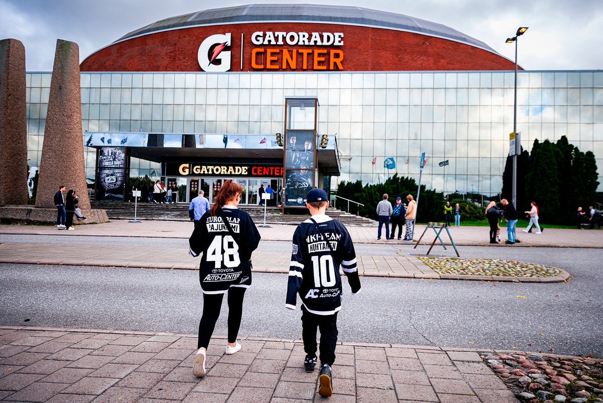 mvaininen's tweet photo. Big tournaments aren’t built on opening night.
They’re built years earlier.

🇫🇮 2028 World Juniors in Tampere &amp; Turku
🇫🇮🇱🇻 Preparing a joint bid for the 2030 Men’s Worlds

One of my first major announcements in a new role.
The groundwork starts now. Best seats go early.
#Leijonat https://t.co/l8AbDhkJm3