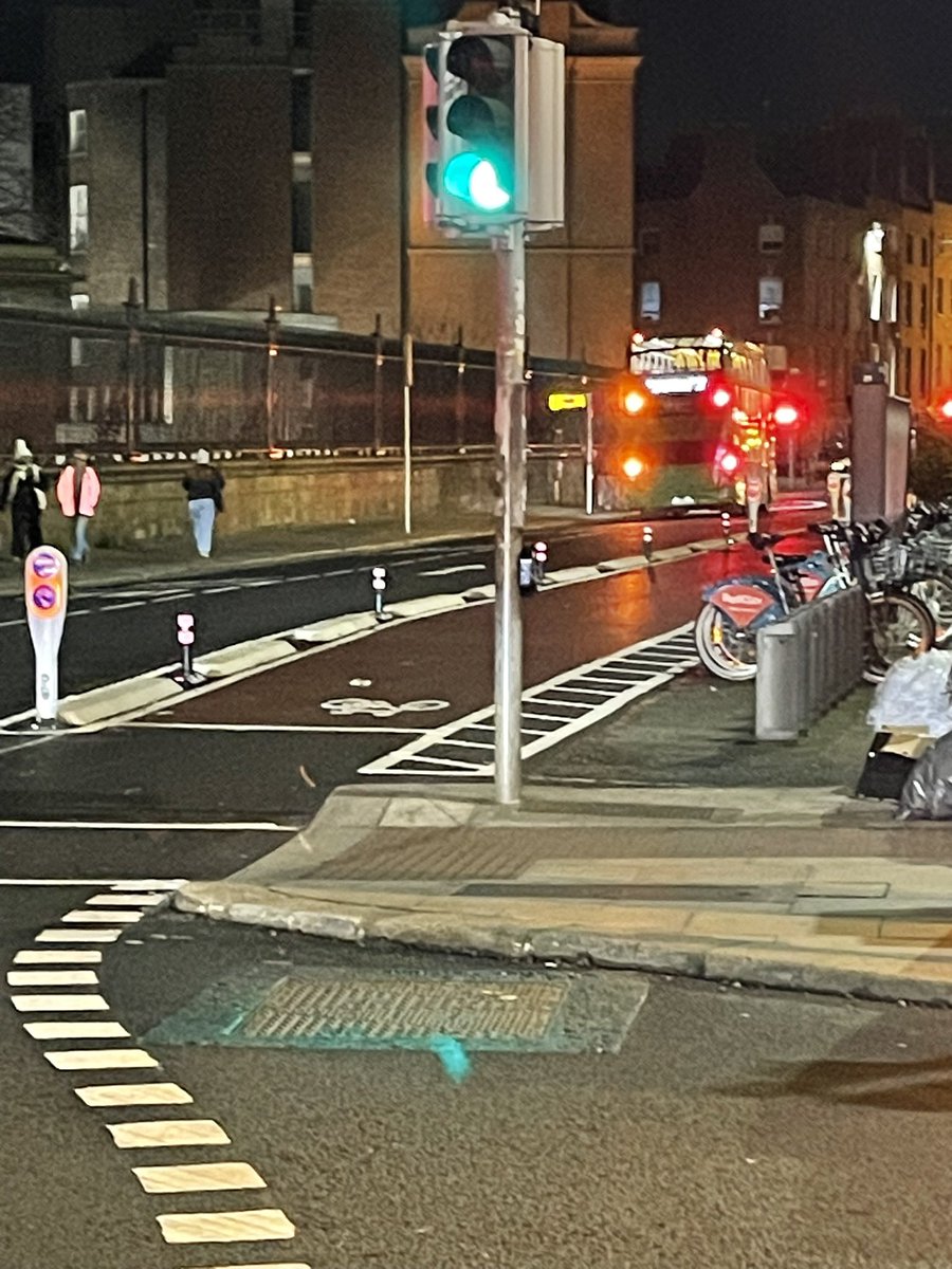 DaraghCassidy's tweet image. …and bollards of course🙄Any multi-million euro project like this which uses so many plastic bollards as part of the final design is a design failure imo.