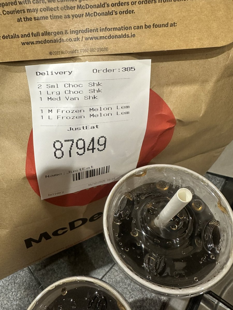 deaconluke88's tweet photo. @McDonaldsUK Don’t think I’ve ever received a full order that’s correct today was 2 cokes and 2 waters https://t.co/dPFnFPYcs9