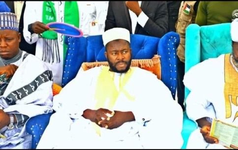 TheYorubaTimes's tweet photo. BREAKING: DSS Arrests Osun-Based Islamic Leader Sheikh Daood Imran Molaasan Over Pro-Palestine Protest

https://t.co/fDsDf59Qh6 https://t.co/wBcf4qnEvP