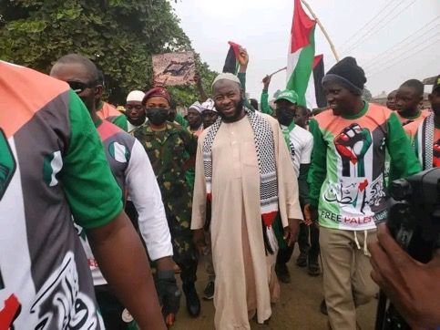 TheYorubaTimes's tweet photo. BREAKING: DSS Arrests Osun-Based Islamic Leader Sheikh Daood Imran Molaasan Over Pro-Palestine Protest

https://t.co/fDsDf59Qh6 https://t.co/wBcf4qnEvP