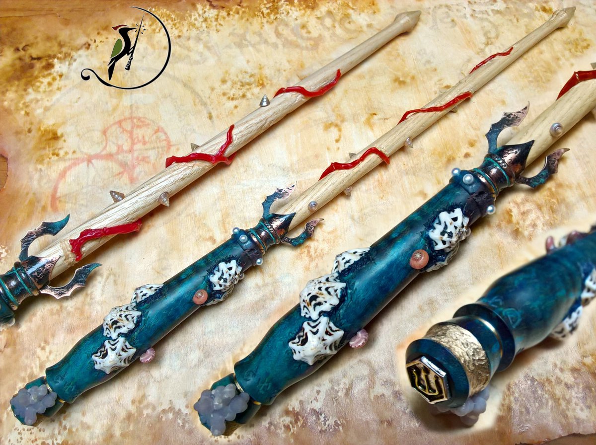 WOOD MAGIC WAND #MAPLE #ASHWOOD BacchettemagicheMB.etsy.com #wicca #wiccan #witch #strega #witchcraft #magic #magicwand #wizard #cosplay #baguettemagique #zauberstab #varitamagica #bacchettamagica #woodworking #wand #wands #wand #witchery #spell #magicwands #darkart #HarryPotter