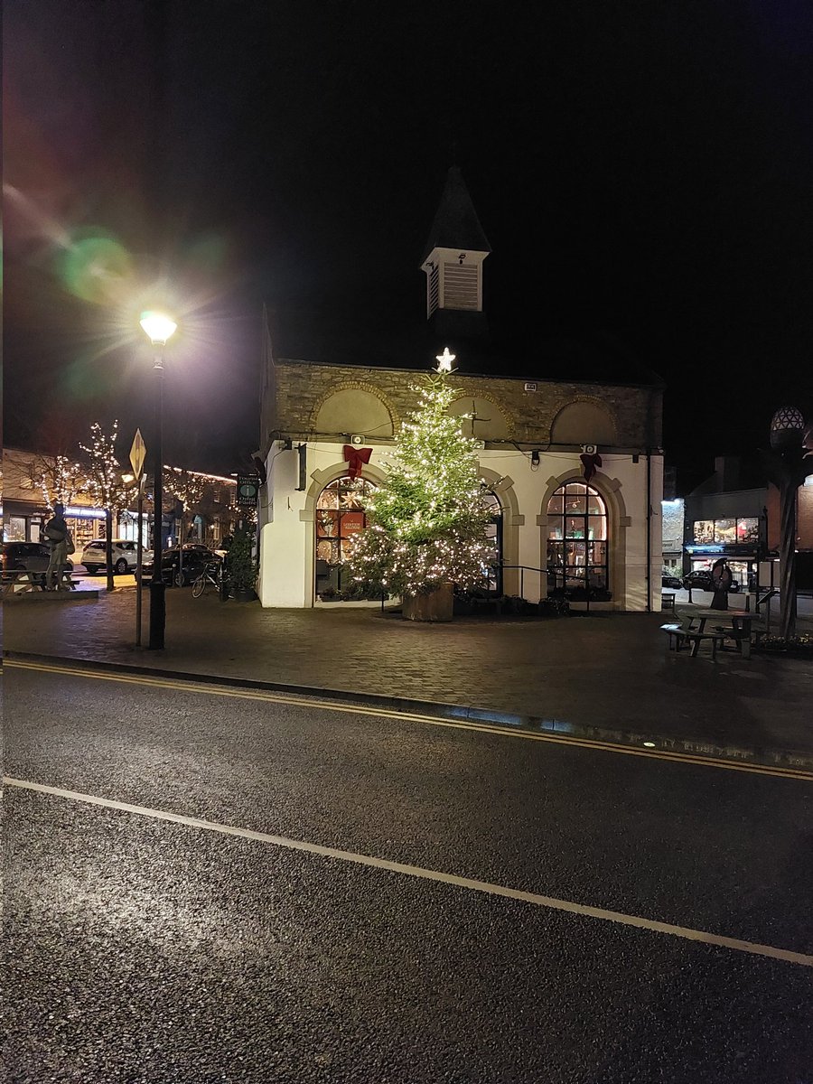 WildersLiz's tweet photo. #Day337 of #Day1807
#100daysofwalking
#200daysofwalking
#300daysofwalking
#365daysofwalking
#round5crew #MentalHealthAwareness #December2025🎄
It's beginning to look a lot like Christmas. Frosty footpaths https://t.co/kzxgcgL1Io