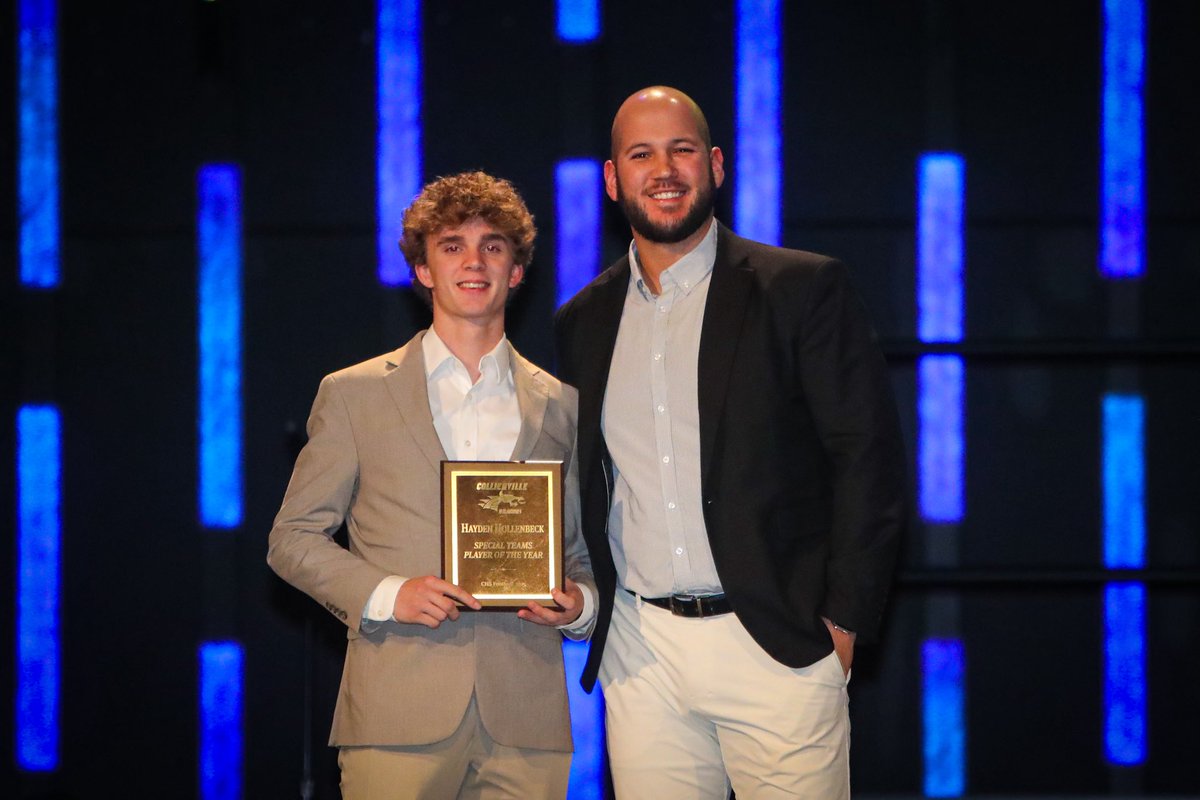 CHSDragonFB's tweet image. This years Special Teams Player of the Year Award goes to Hayden Hollenbeck‼️

📸Roger Cotton Photography