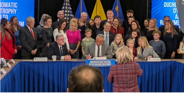 orchard_tx's tweet photo. We commend @HHSGov leadership for recognizing the immense and urgent medical need to screen for #MLD at birth by adding the condition to the Recommended Uniform Screening Panel (RUSP).  

Read more: https://t.co/Hkop65Ncle. #newbornscreening #raredisease https://t.co/OGMQc5T7a9