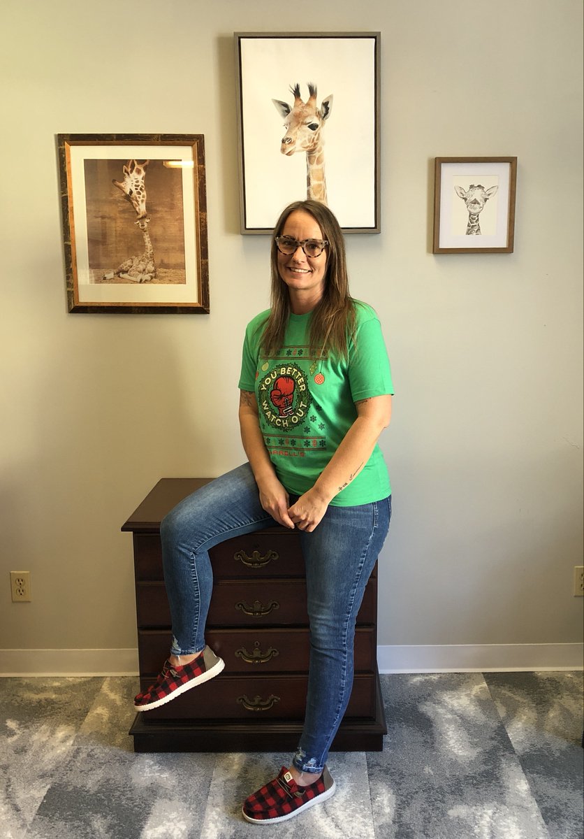 FSTanning's tweet image. Christmas Spirit Week at FS! - Naughty or Nice Day! 💚❤️

Our amazing reps brought the Christmas cheer today, red for naughty, green for nice! The festive colors say it all… which side of Santa's list are you on??