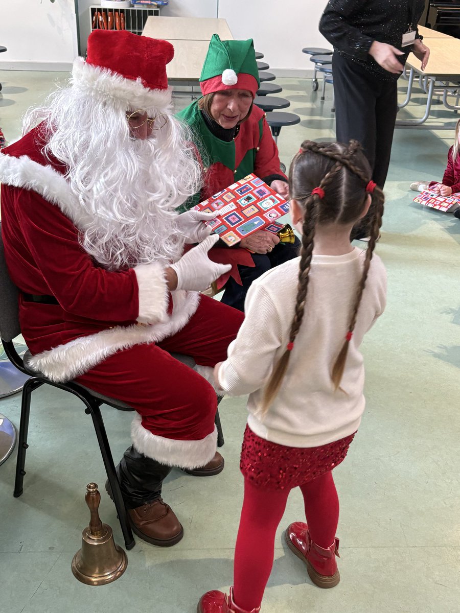 Miss Sinclair P1a tweet media