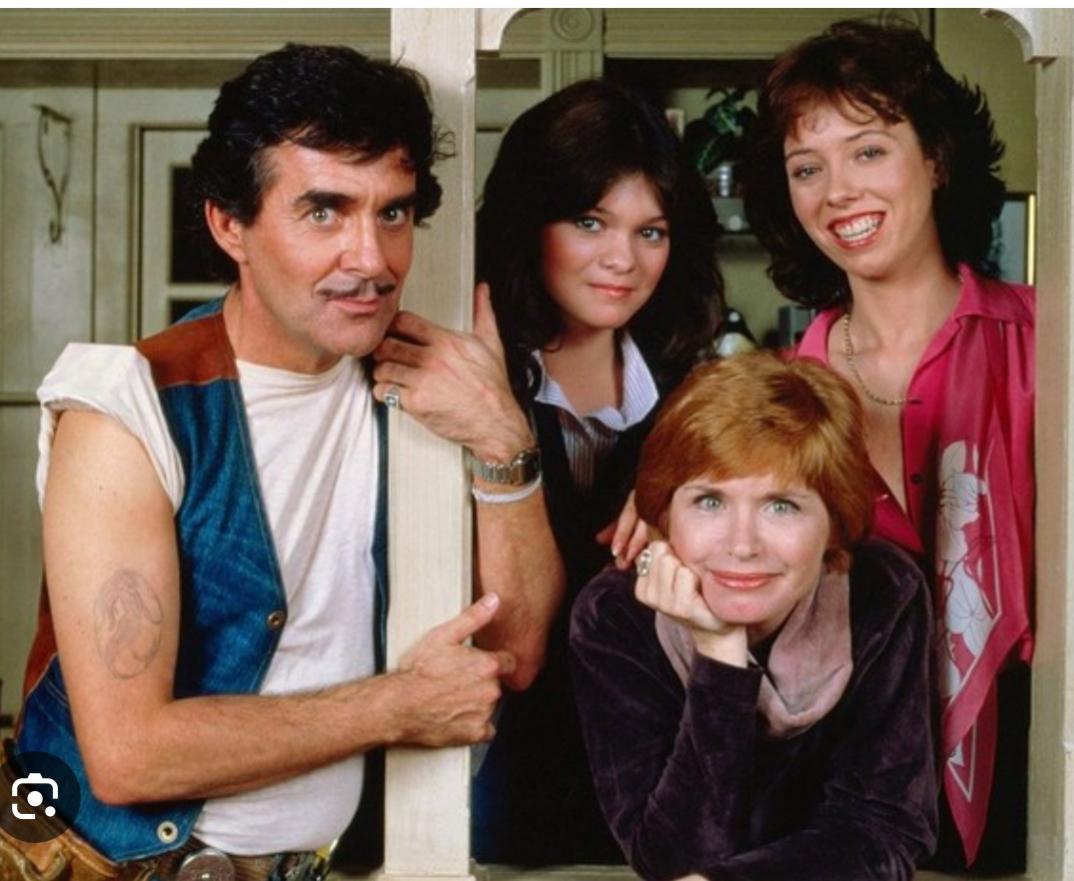 Chynna Phillips Baldwin tweet media