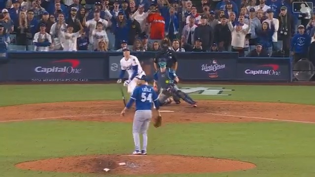 Coming in at No. 5 on our 2025 Plays of the Year, Freddie Freeman’s walk-off blast in the 18th inning of World Series Game 3 👏
MLB Network + @CapitalOne