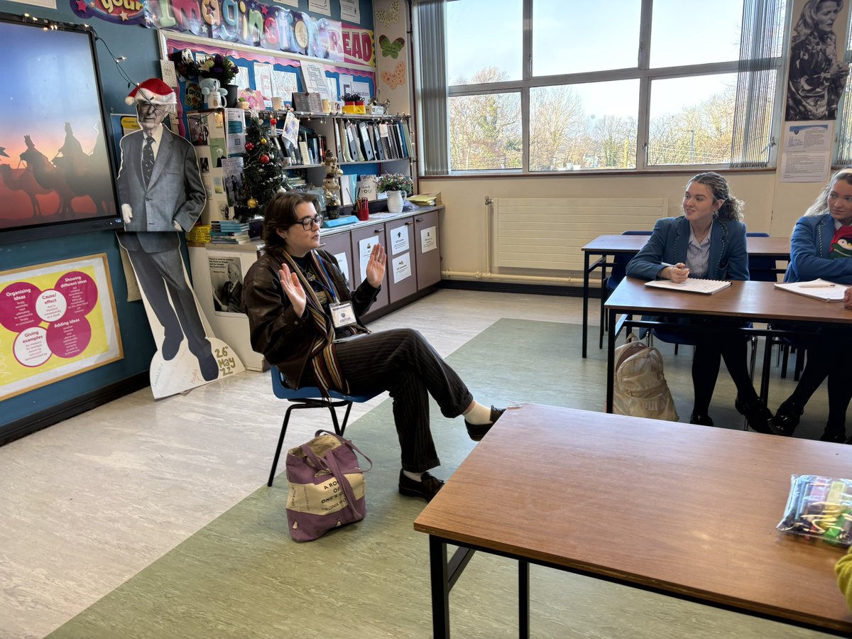 English_SMG's tweet photo. Today we were delighted to welcome back past pupil, Catherine McNamee, who shared her top tips for exam success with our A2 English Literature pupils. Catherine is currently studying English at Oxford. 🌟 https://t.co/uyWpdy1Zy2