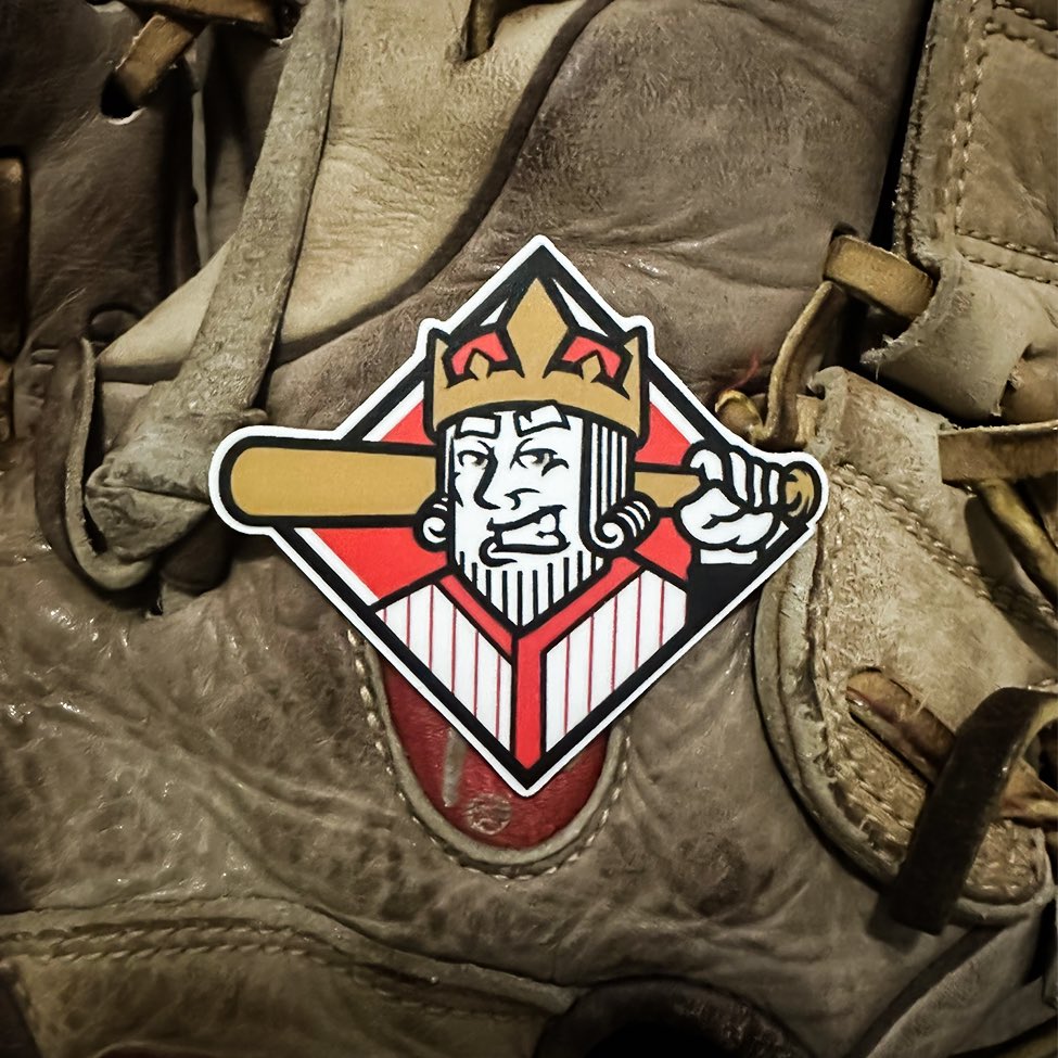 OldFortBBallCo's tweet image. Santa is getting ready to drop off December’s sticker club mailing! Sign up today to make sure you’re on his list!

This month includes:
⚾️ King of Diamonds Baseball
⚾️ Pig’s Eye Privateers
⚾️ @DLLigers 
⚾️ Hanuman Baseball

➡️ Oldfortbaseballco.com/stickerclub