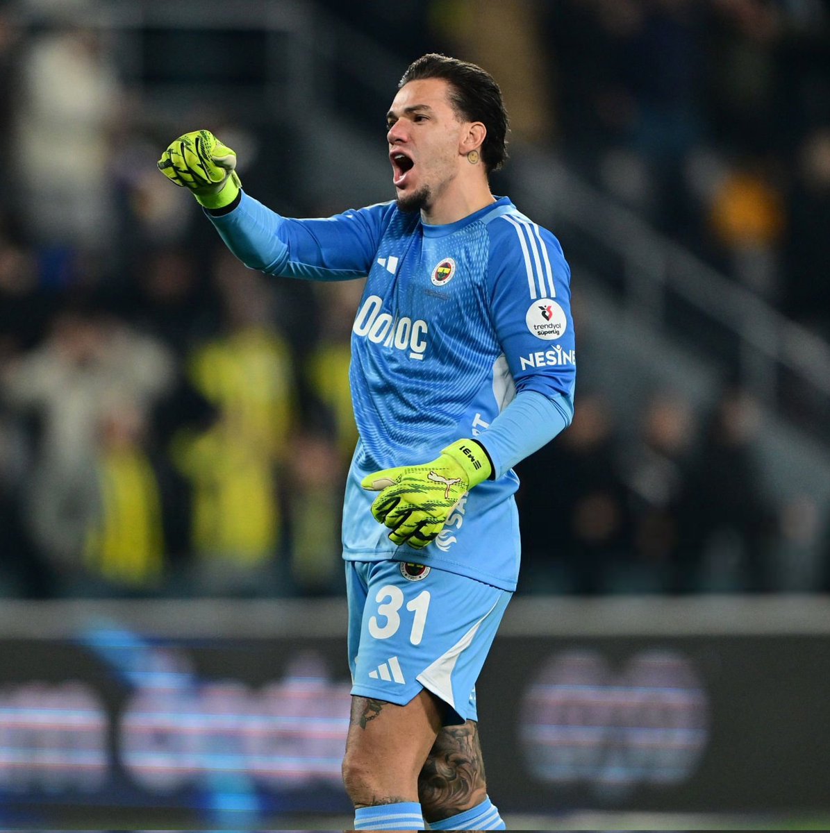 Selahattin Baki:

“Ederson ve Skriniar ikilisinin çok büyük enerji kattığını düşünüyorum Fenerbahçe'ye.”