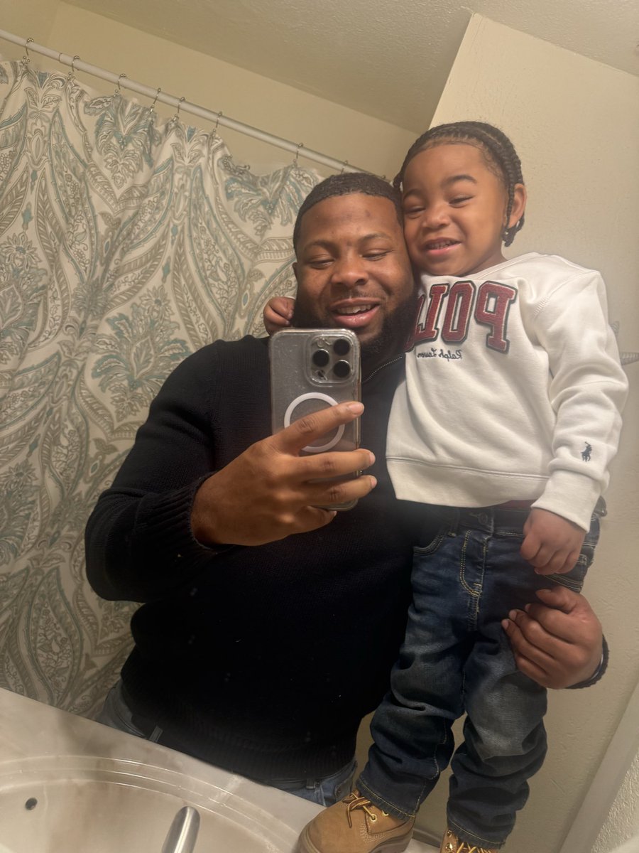 CoachDLuke's tweet image. Happy birthday son daddy loves you!