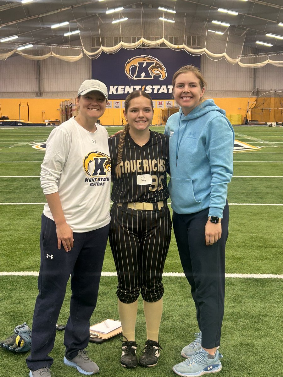 Lilly Young tweet media