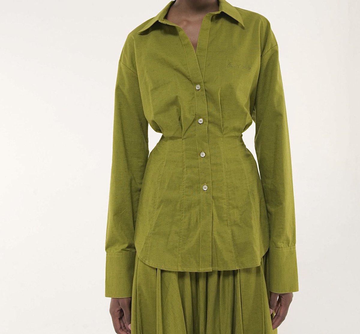 ISABELCAVIEDES's tweet photo. The “XENIA” shirt…. The perfect shirt! CAMINOS COLLECTION https://t.co/kgYKGC0T6t