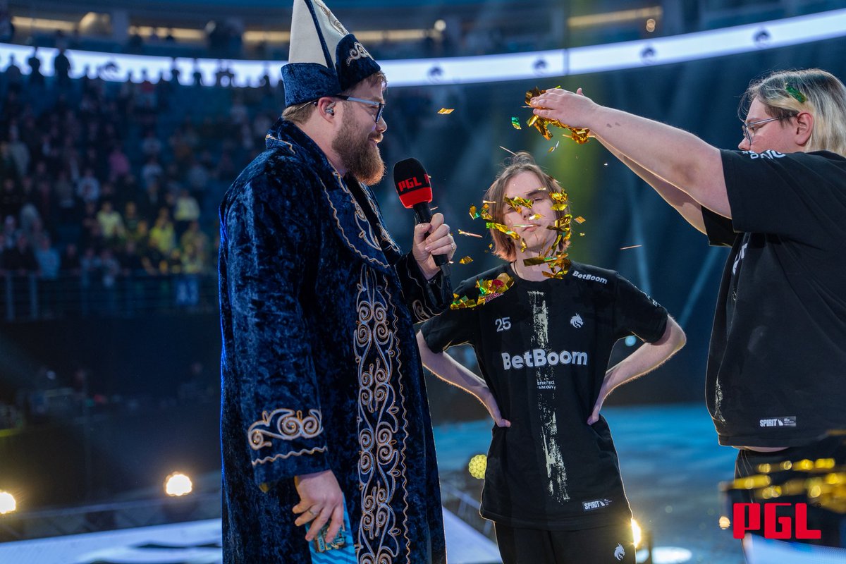 James Banks 🇺🇦 tweet media